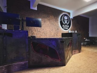 JE TO KOMPLETNÍ 💀⚠️ Poslední kousek z výroby právě dorazil. 🔥 Naše podsvícené logo na stěně – detail, na který jsme dlouho...